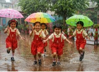 RAINY DAY ?? A MEMORABLE EXPERIENCE FOR OUR LITTLE LEARNERS.